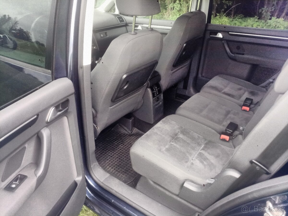 VW Touran 1.6 tdi. 77KW, 2011, - 6