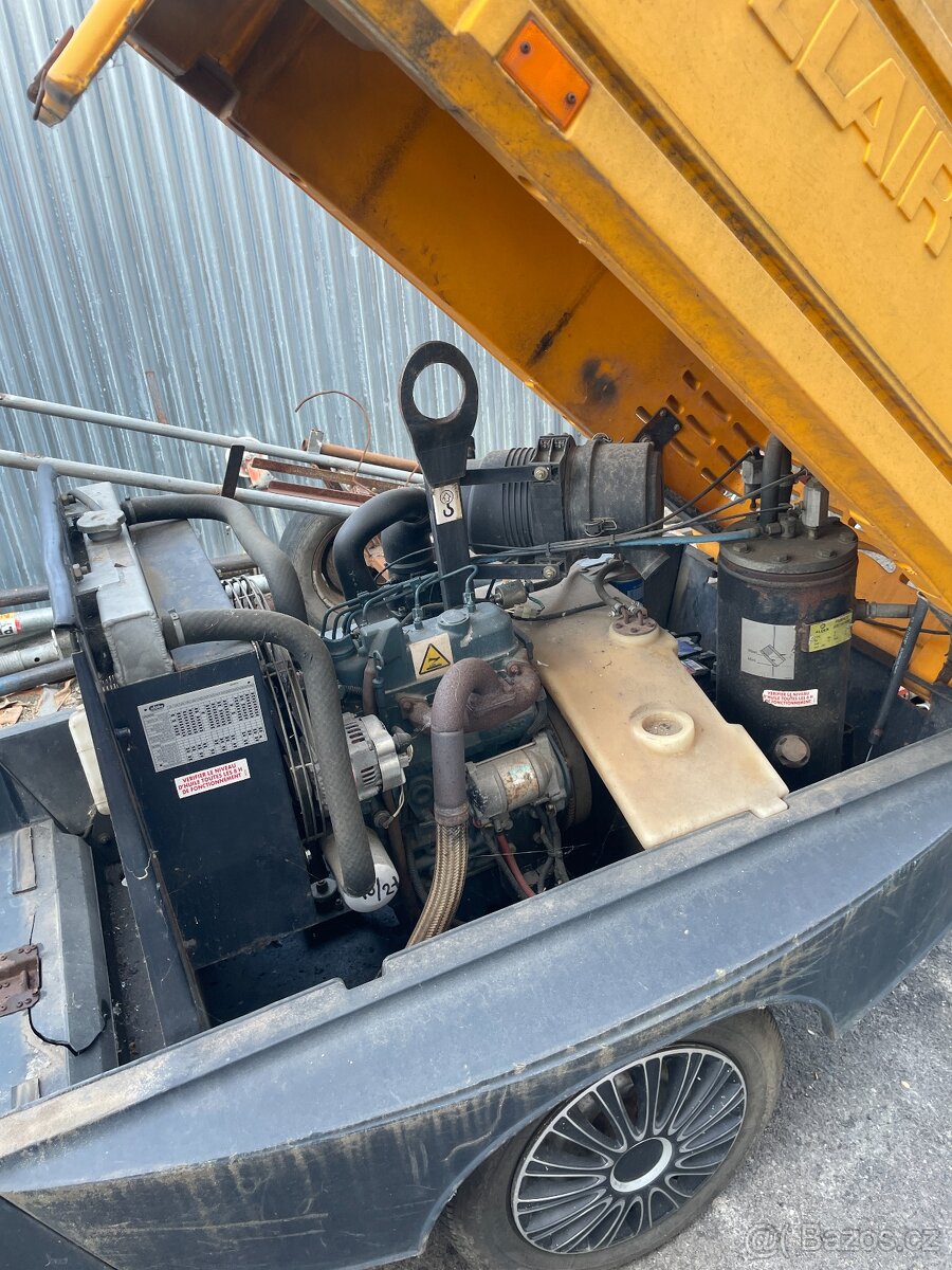 Vzduchový kompresor SULLAIR 2004 - 6