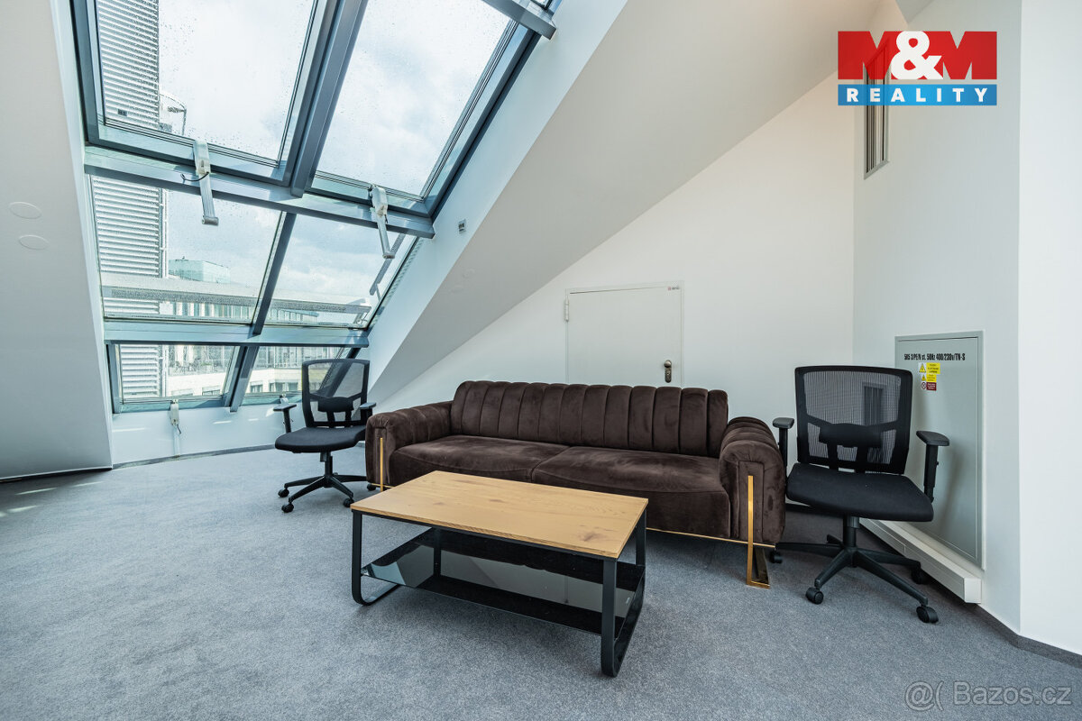 Sdílené kanceláře v Praze, ul. náměstí Republiky - 6