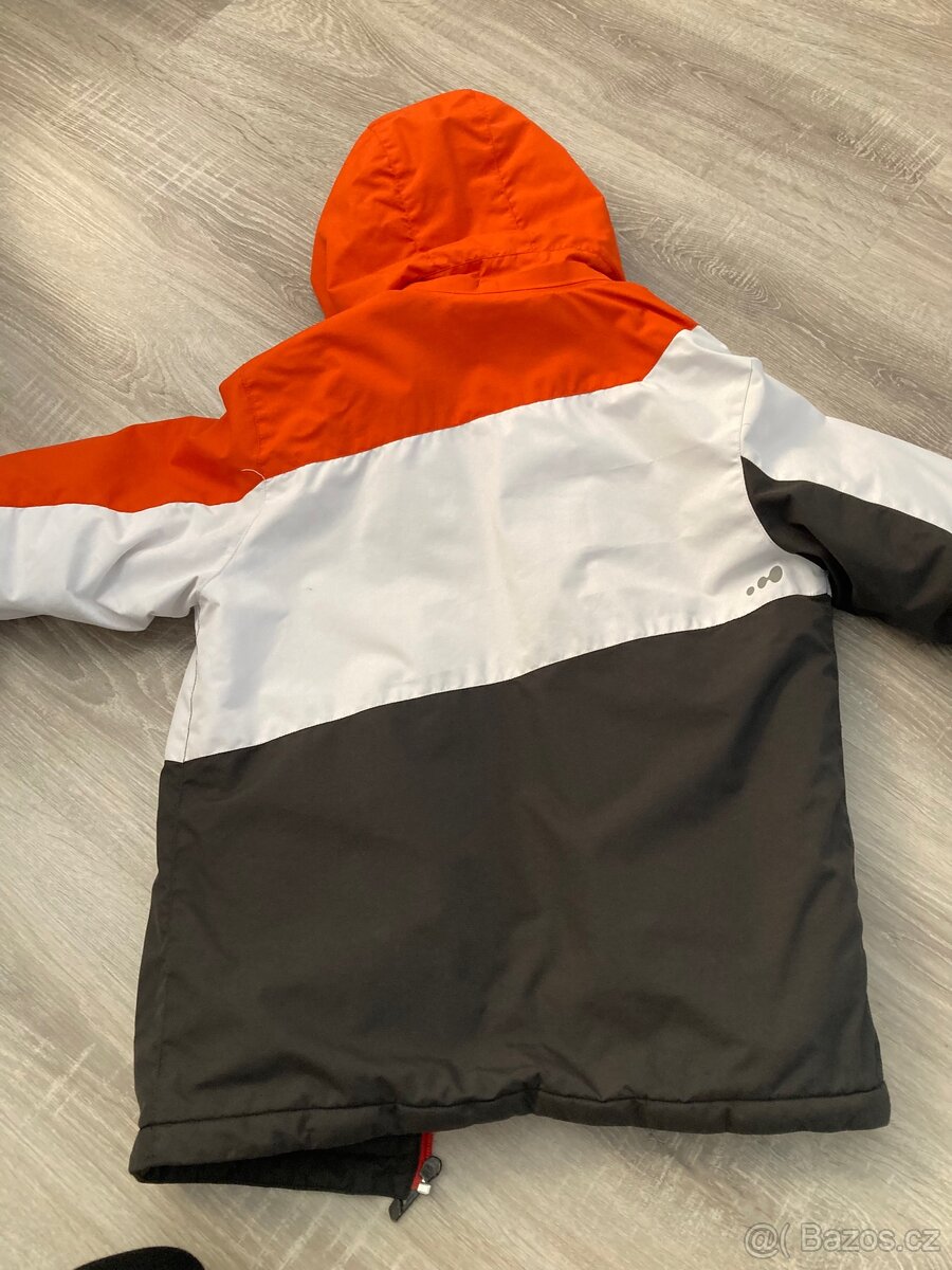 Lyžařská bunda decathlon , posta 50,- - 6