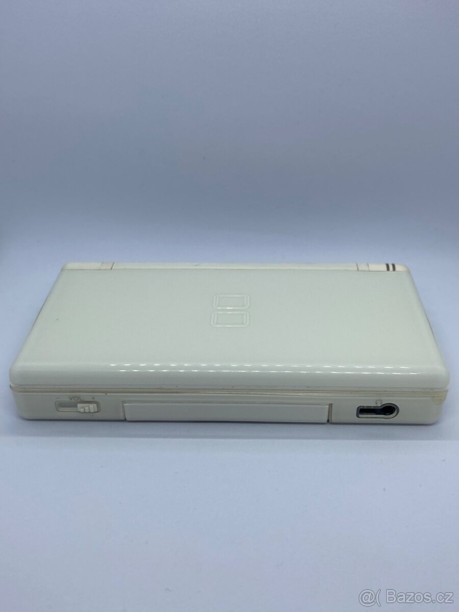 Konzole Nintendo DS Lite Bílá barva + hry - 6