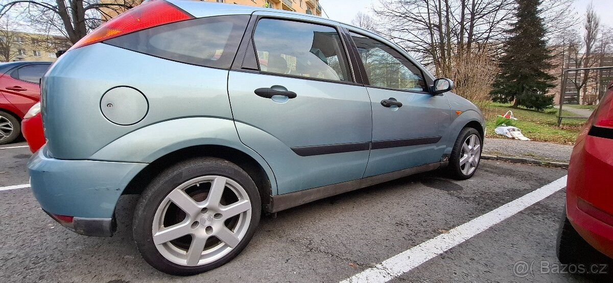 Ford Fokus 1,6 benzín - 6