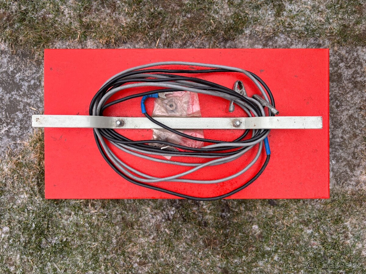 Nabíječka autobaterií, model NB22M - 6