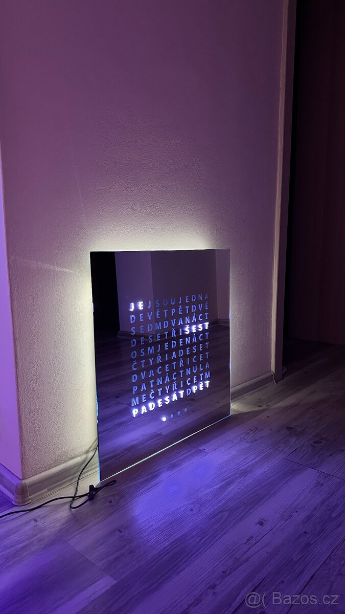 Slovní hodiny zrcadlové (word clock) - 6