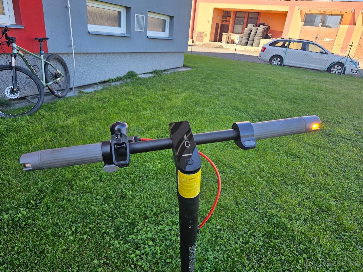 Xiaomi Electric Scooter 4 Pro (2nd gen) - 6