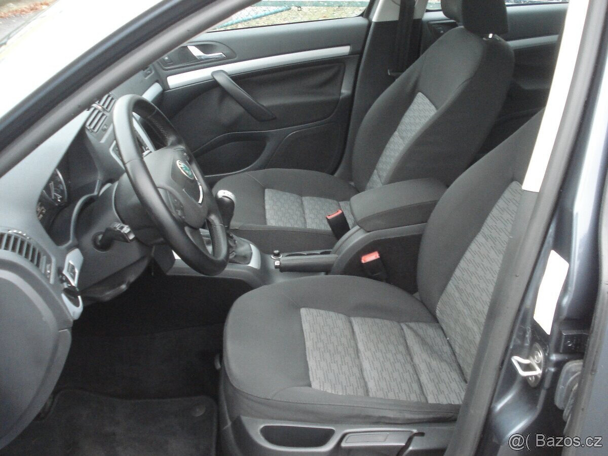 Škoda Octavia 1.6 TDi 4x4 ELEGANCE NAVI - 6