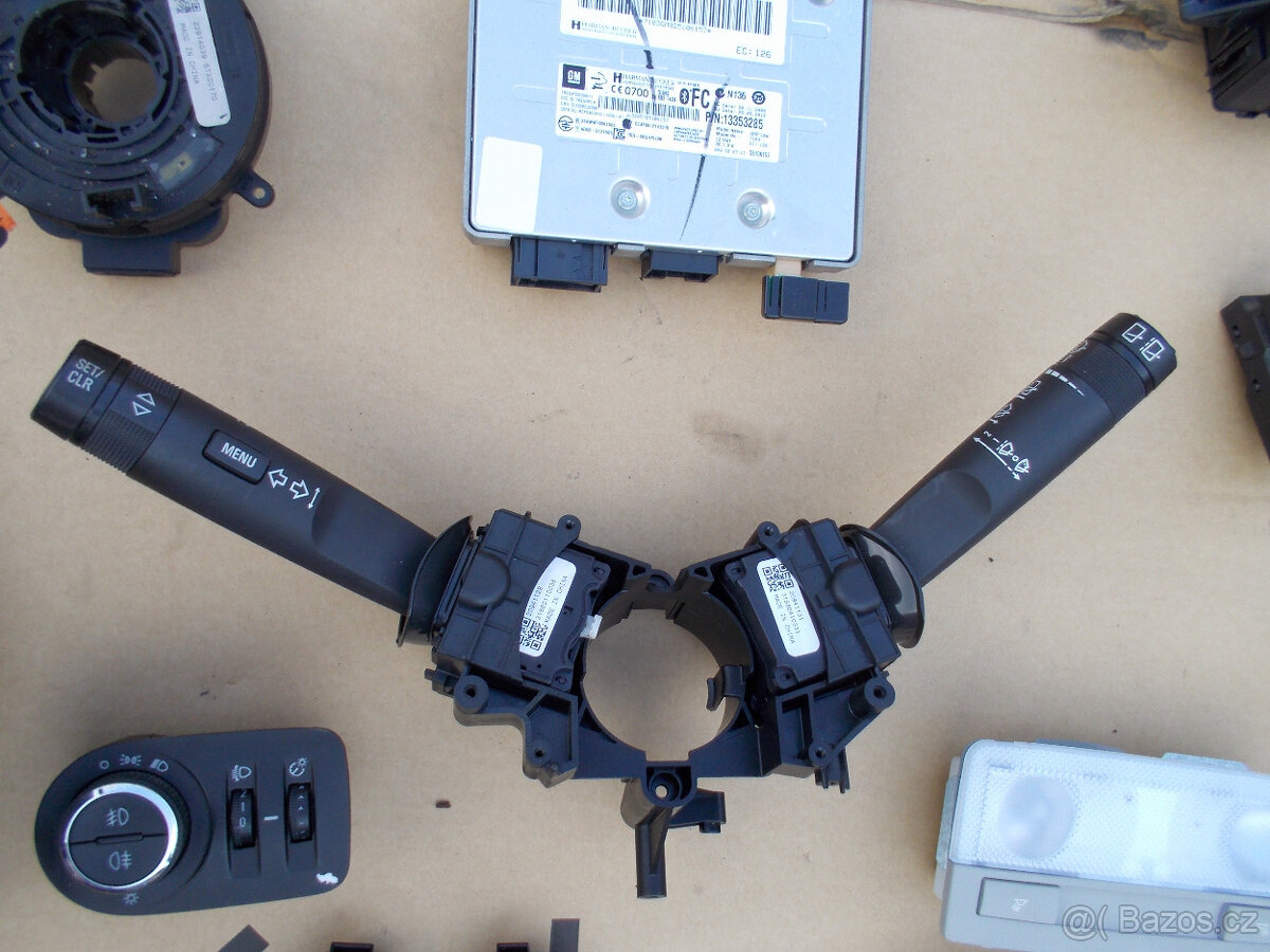 Díly Meriva B 1.4 88kw - č.1 - 6