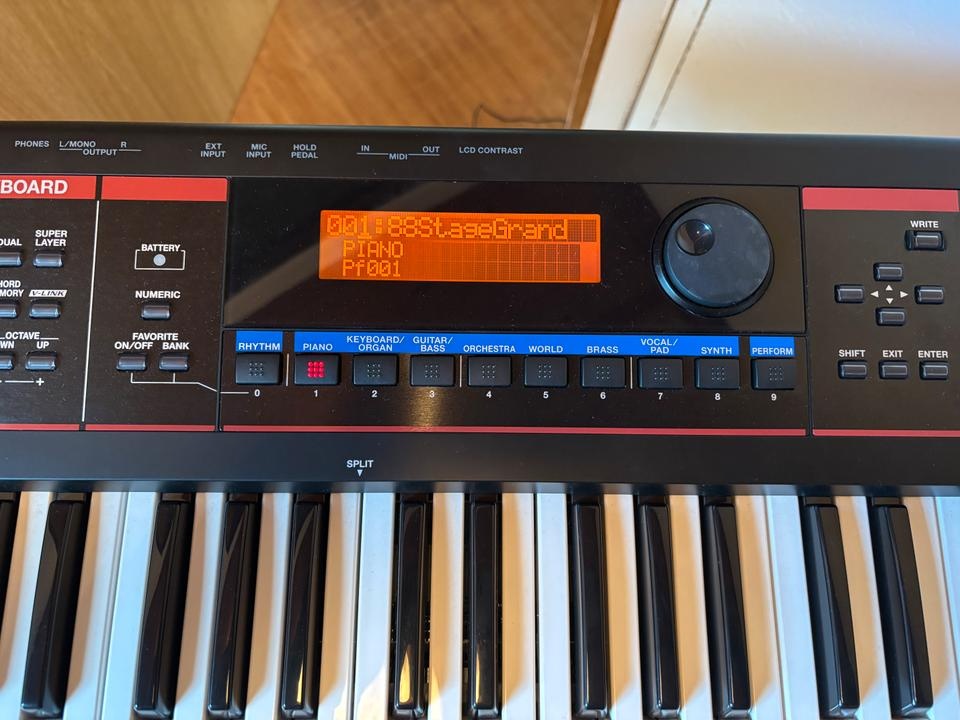 Roland Juno-Di syntetizátor nový - 6