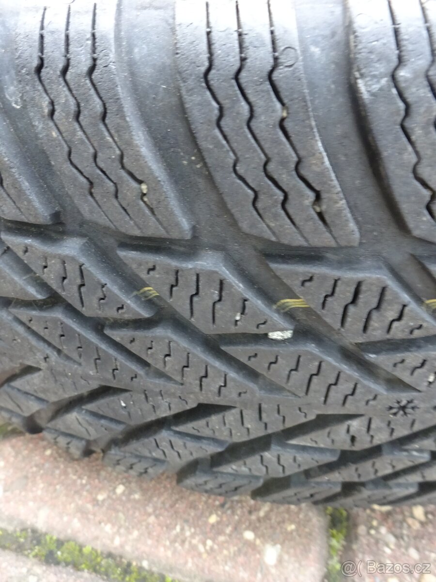 Nokian zimní pneu 185x65x15 - 6