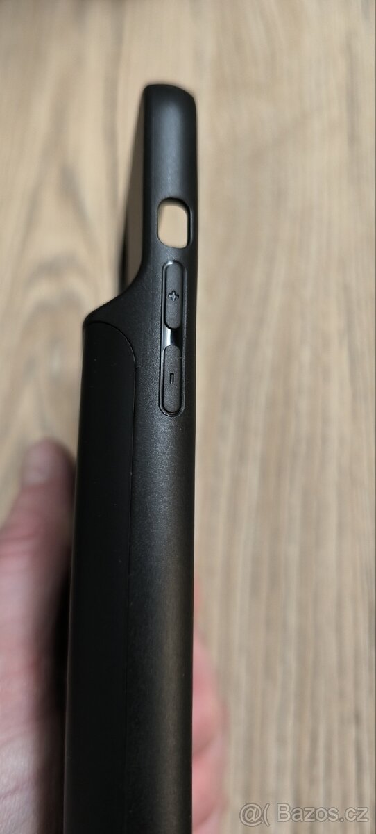 Prodám úplně nové nabíjecí pouzdro na iPhone 13 Pro MAX - 6