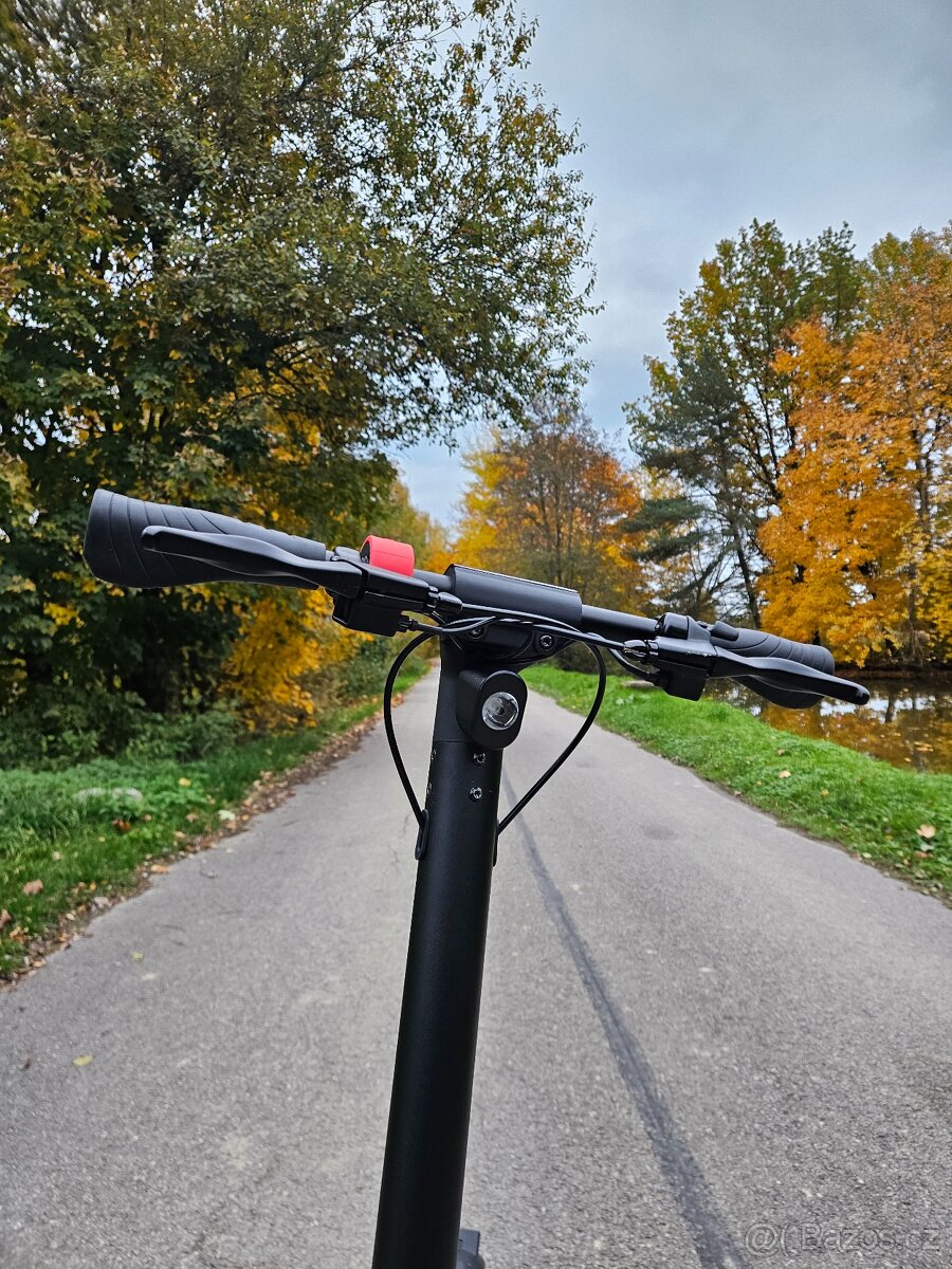 Elektrokoloběžka Cory Cool - 6