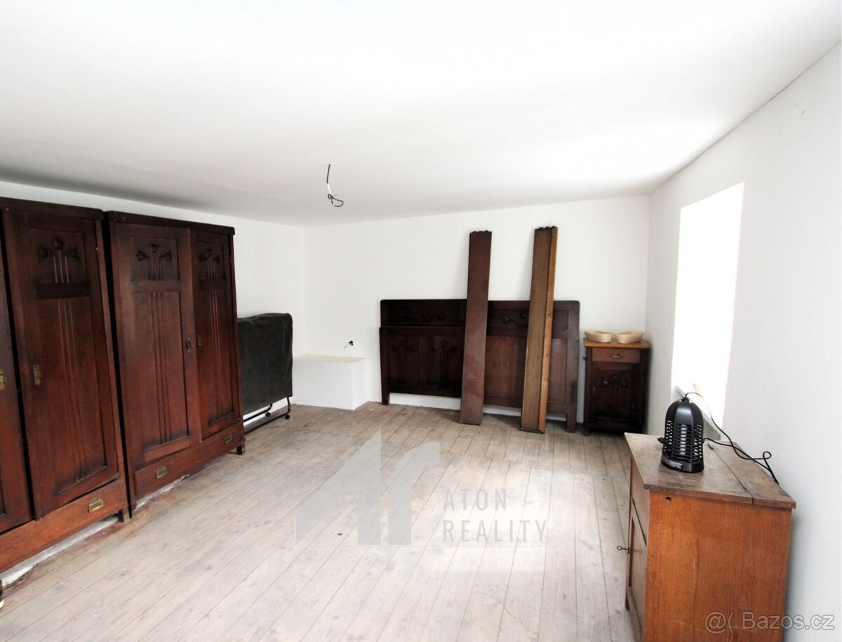 Nový Petřín – Chalupa 3+1, započatá rekonstrukce, pozemek 1 - 6