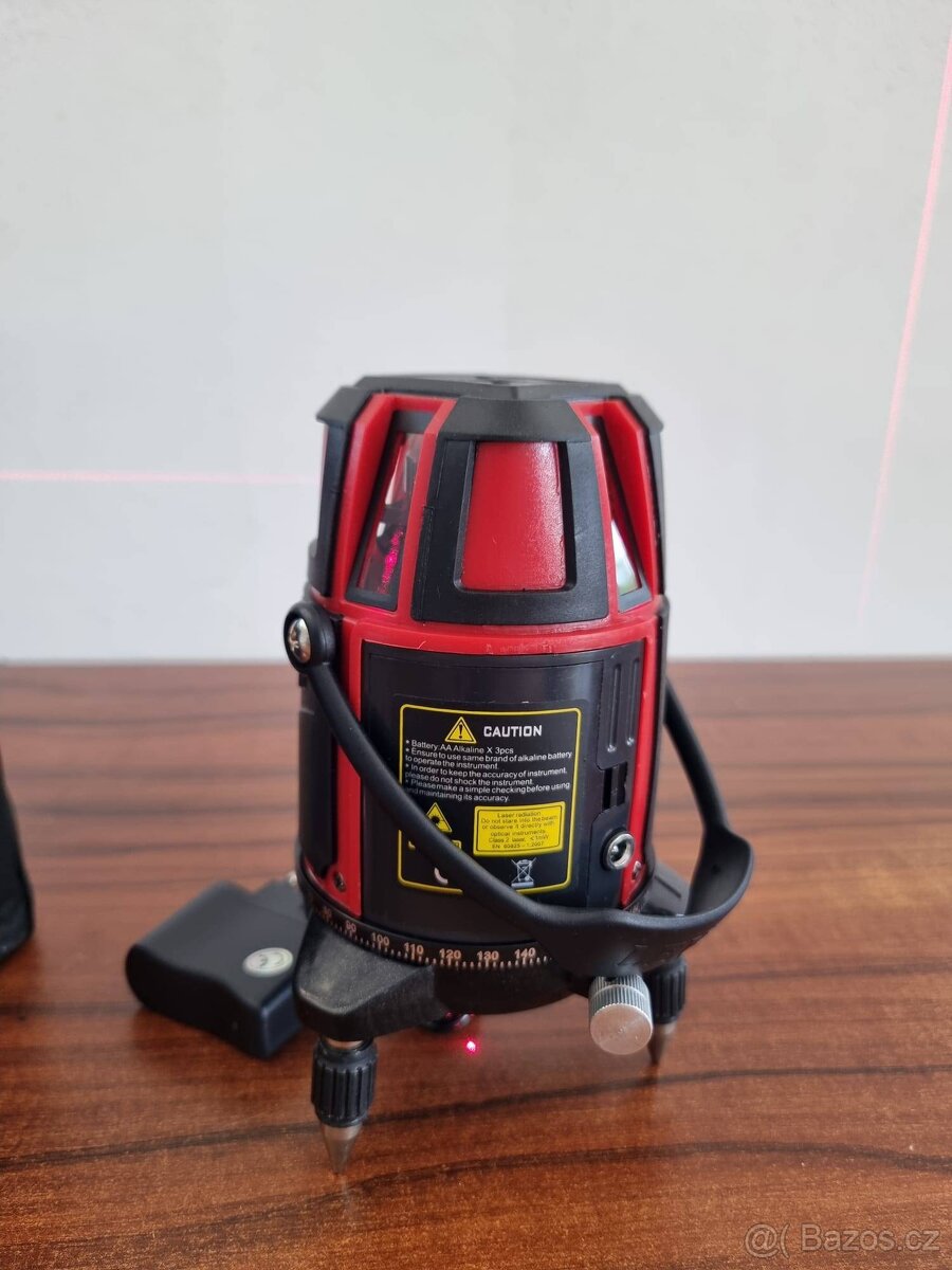 Prodám nový křížový laser HILDA s červeným paprskem - 6