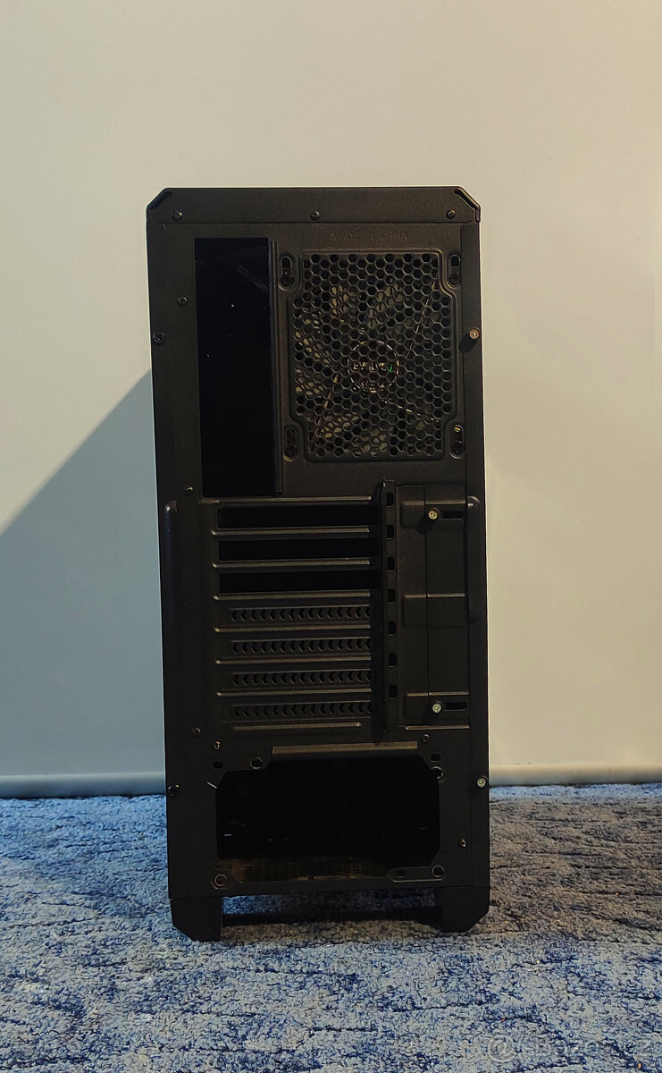 Počítačová skříň, EVOLVEO T3 černá Window Blue, 3x ventil. - 6