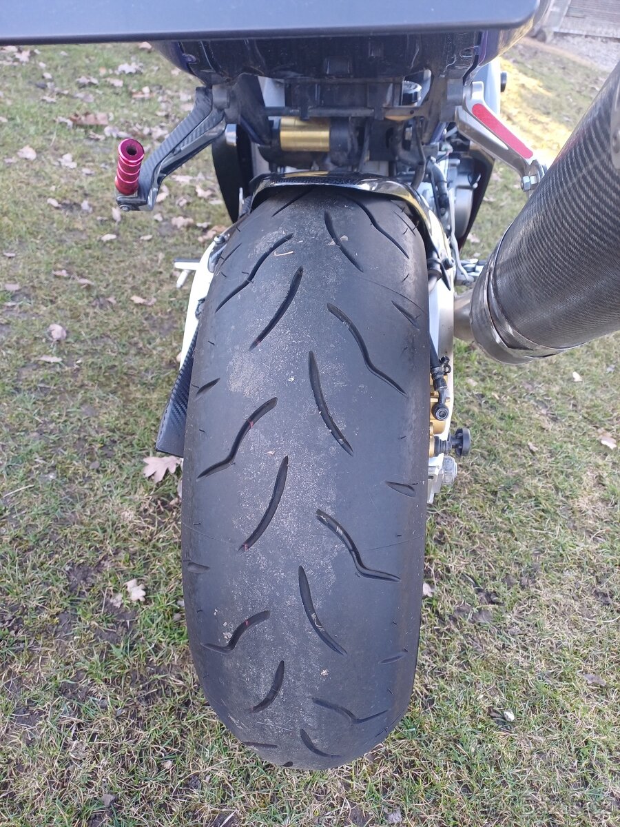 Honda CBR 954 Fireblade - 6