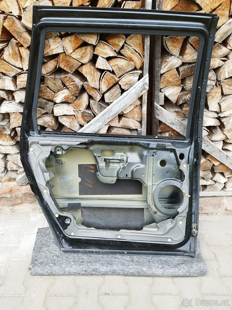 P: LZ dveře Ford Galaxy- černé - 6