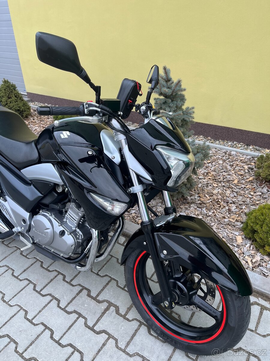 Suzuki GW 250 INAZUMA - 6