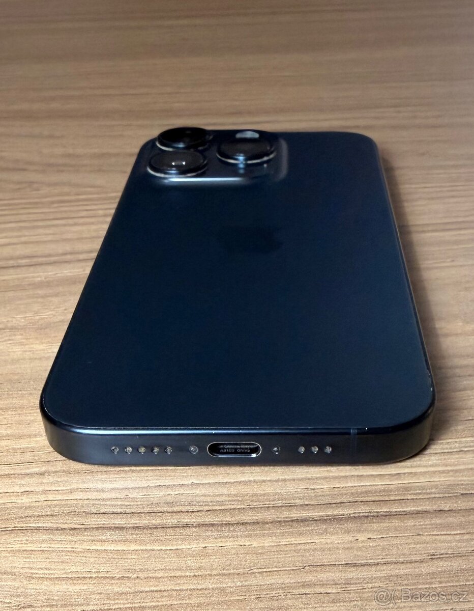 iPhone 15 Pro 256 GB modrý - 6
