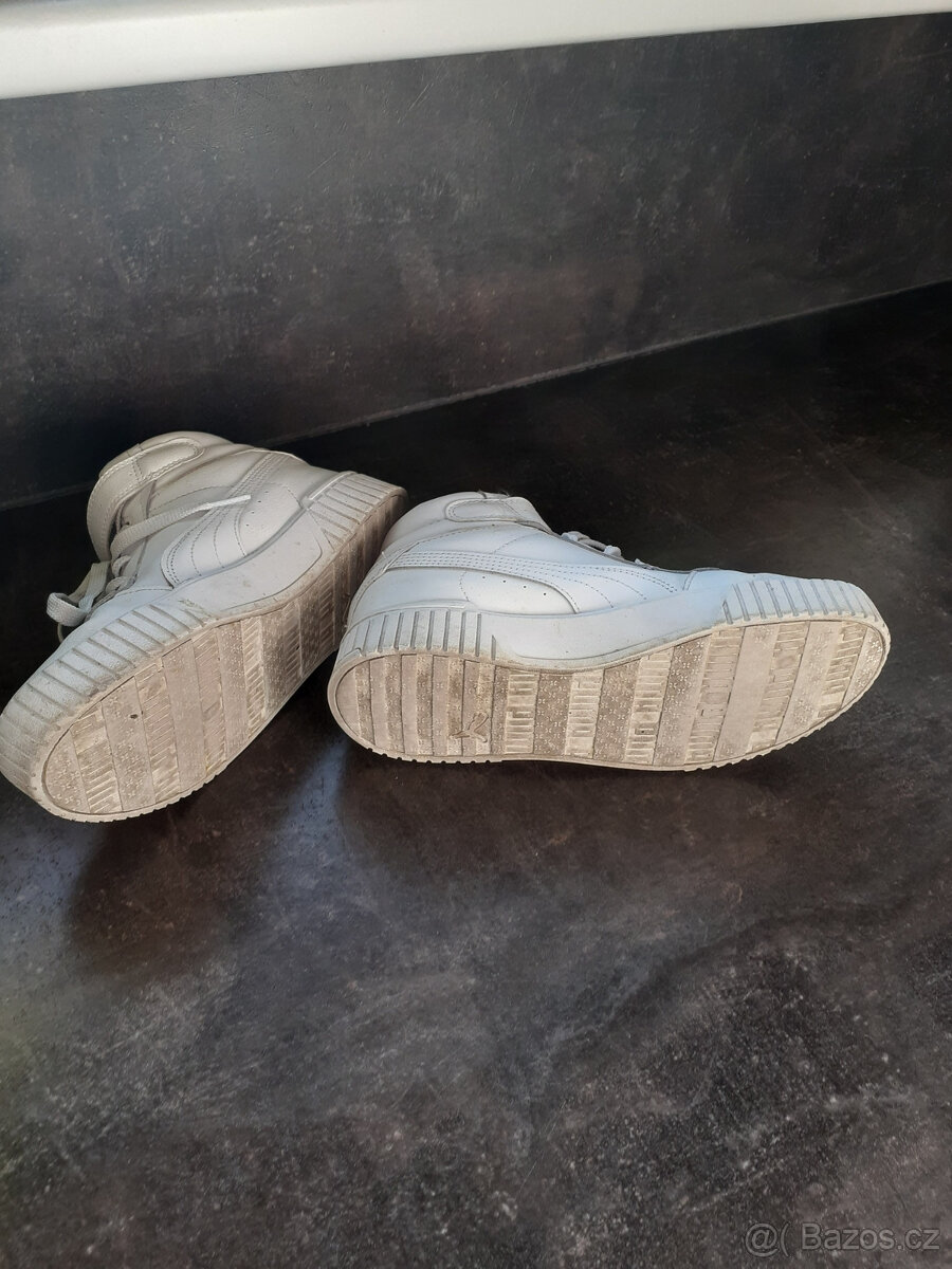 Kožené tenisky Puma Carina JR vel. 38,5 - 6