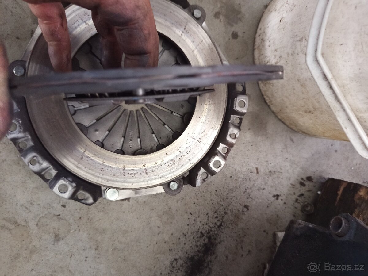 Spojkova sada niva - 6