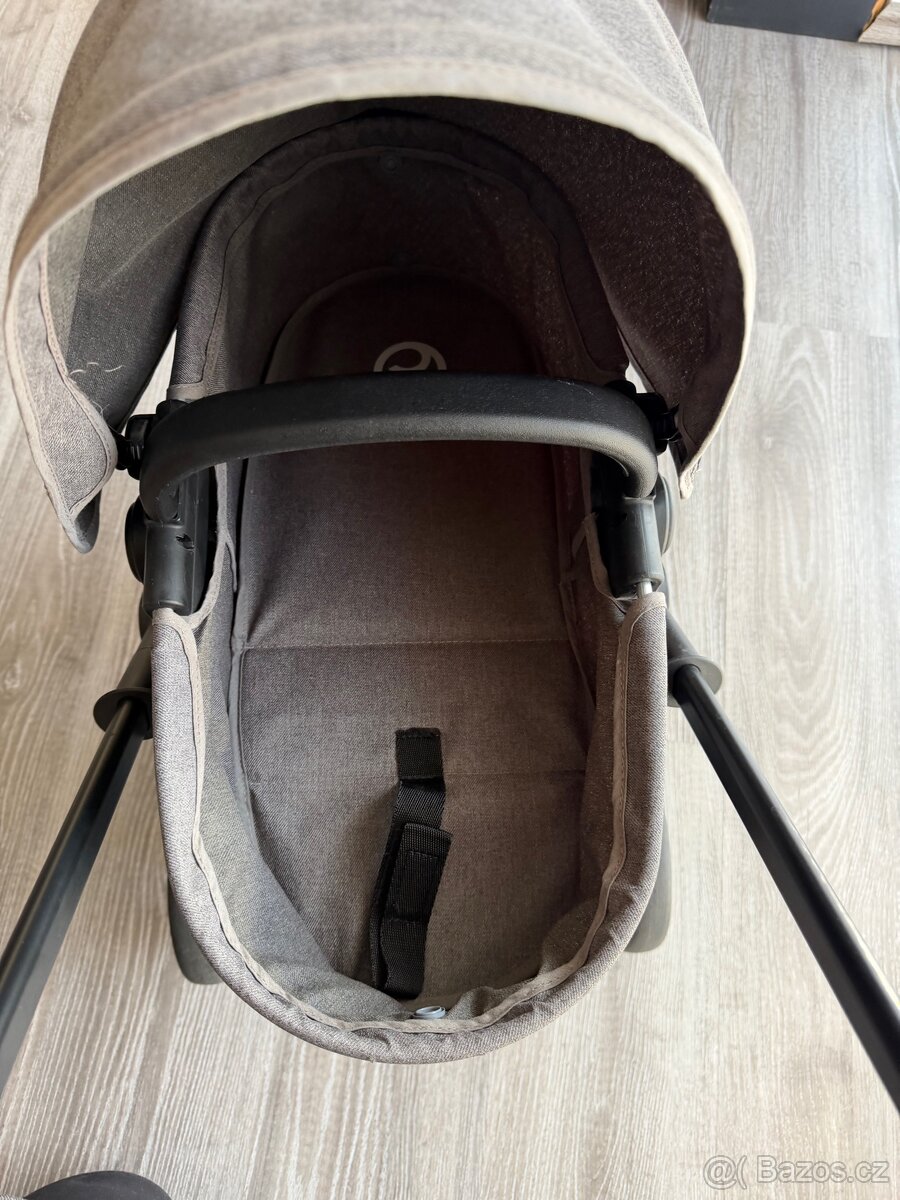 Kočárek pro panenky Cybex - 6