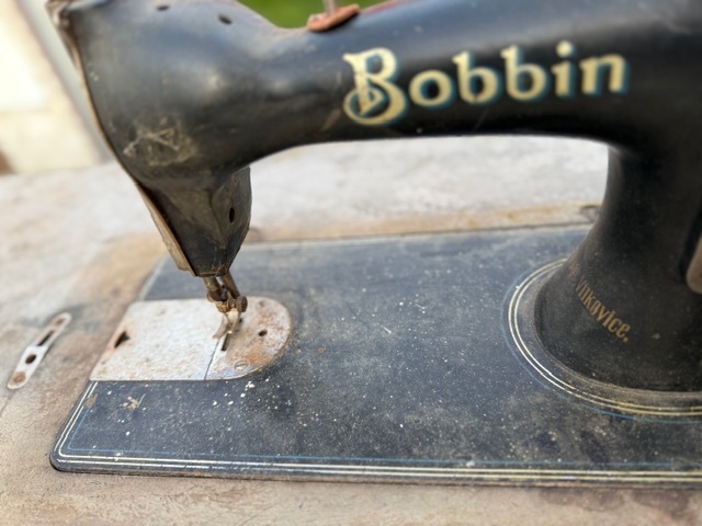 Šicí stroj Bobbin - 6