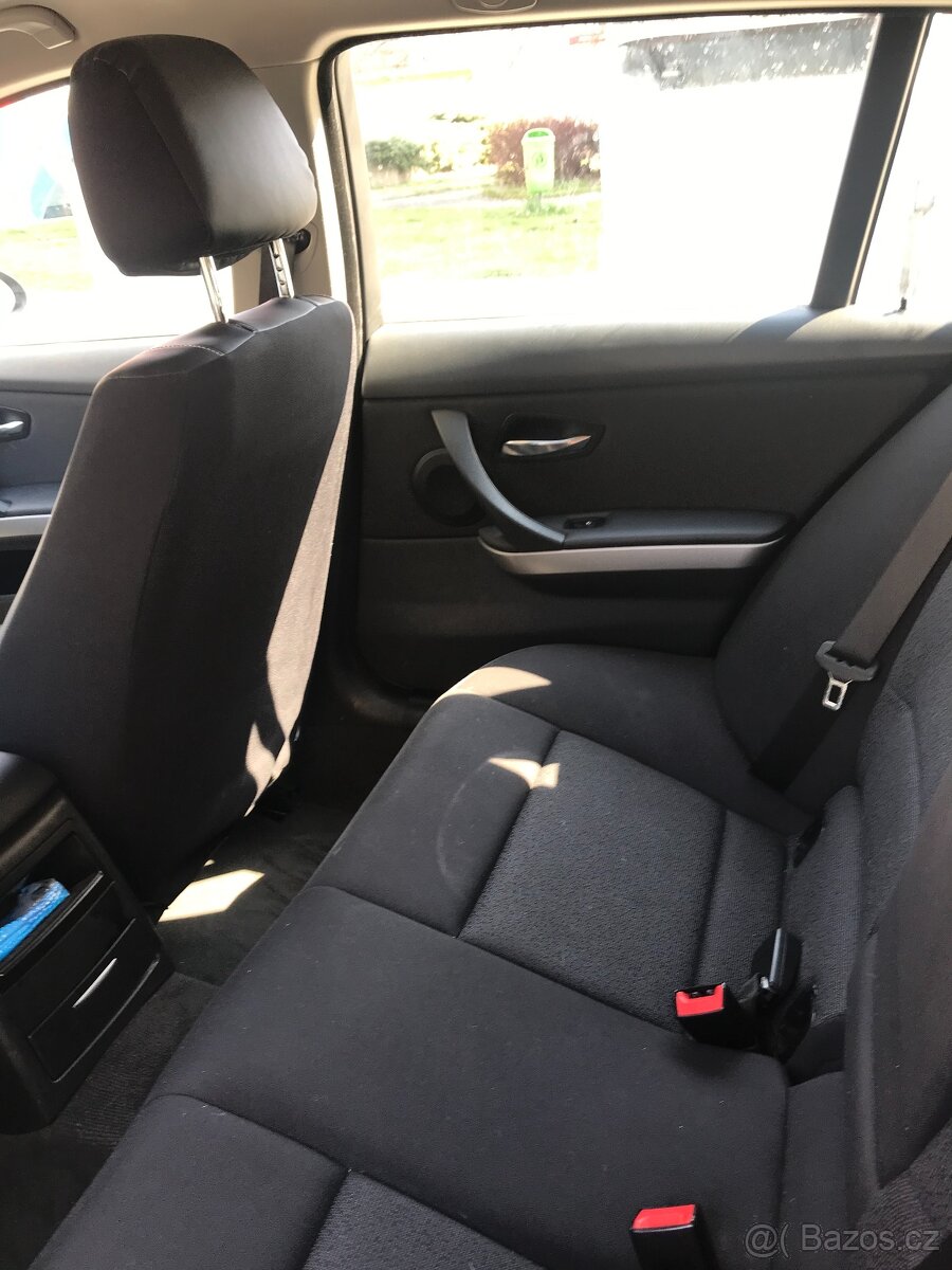 BMW 318i e91 - 6