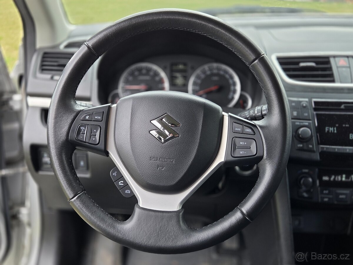 SUZUKI SWIFT 1,2 2015 - 6