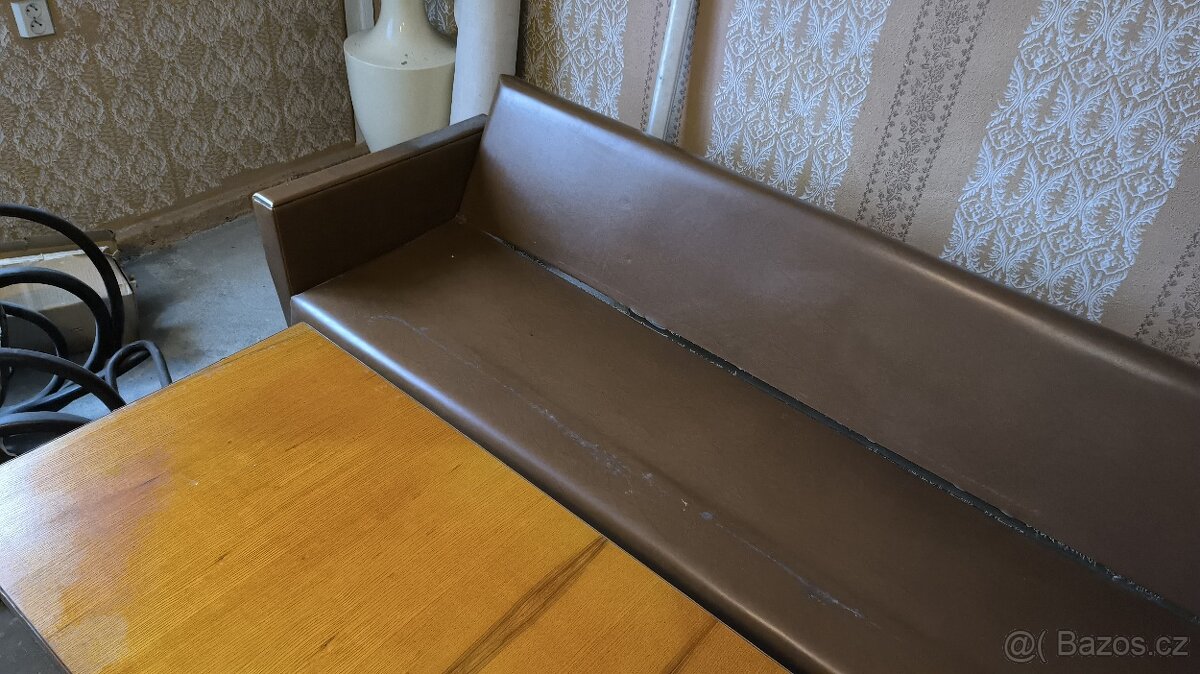 Retro sedačka + 2 křesla + stolek - 6