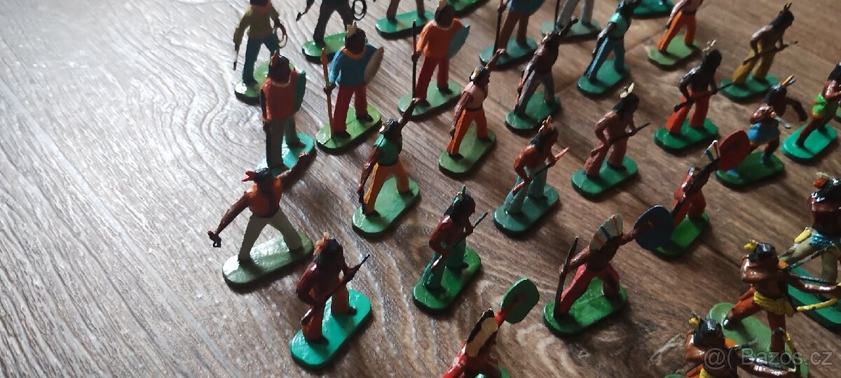 Indiáni figurky - 34 kusů - 6