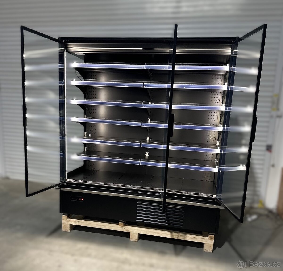 Přístěnná vitrína IM 2m - 6