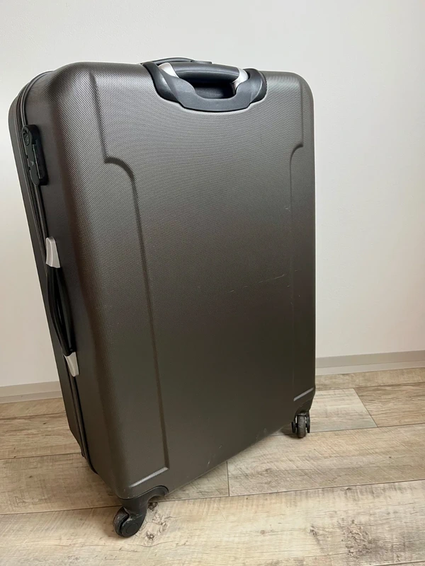 Velký skořápkový cestovní kufr Torrente Couture - 6