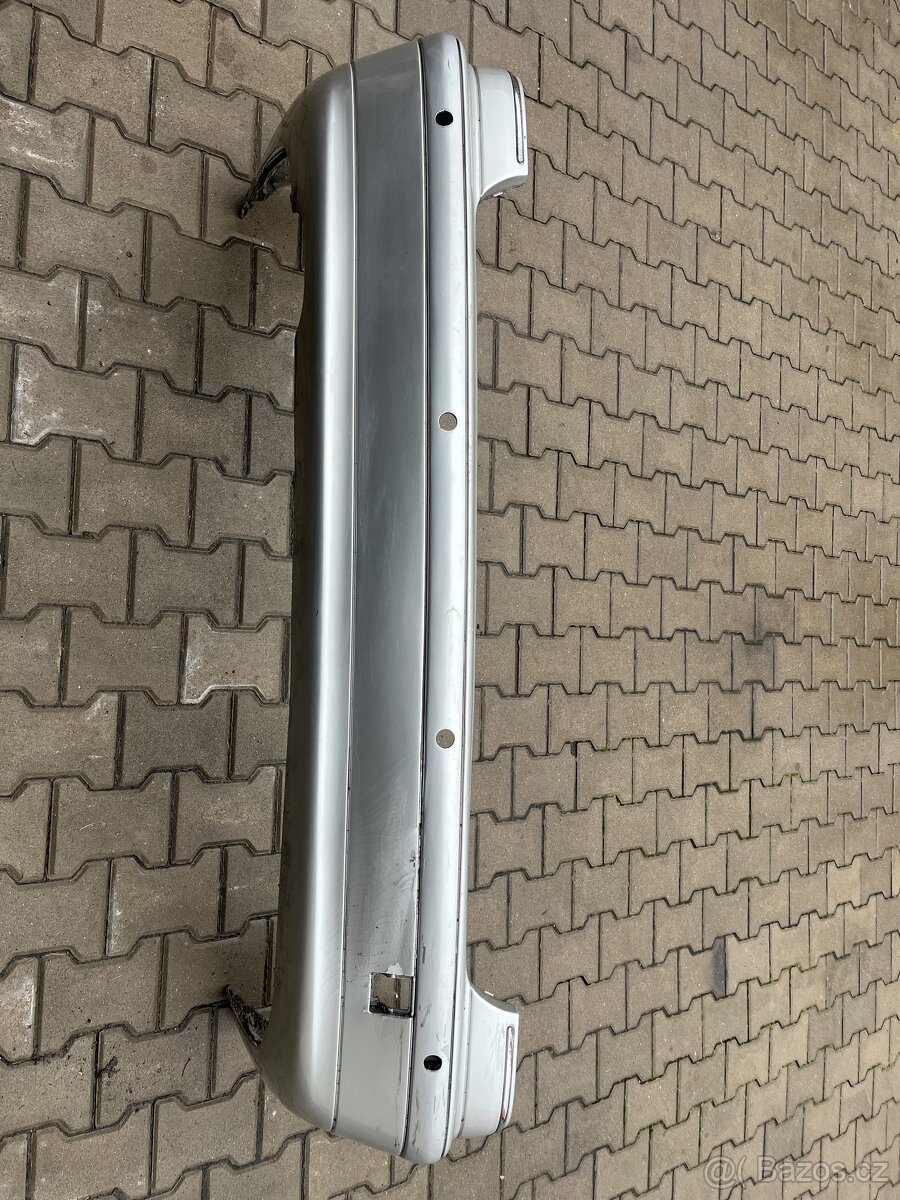 Mercedes W203 nárazník - 6