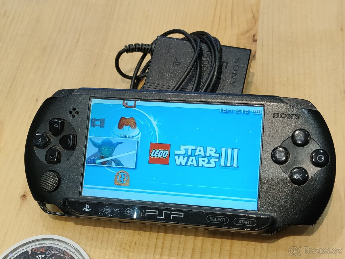 PSP 1004 HERNÍ KONZOLE PĚKNÁ - 6