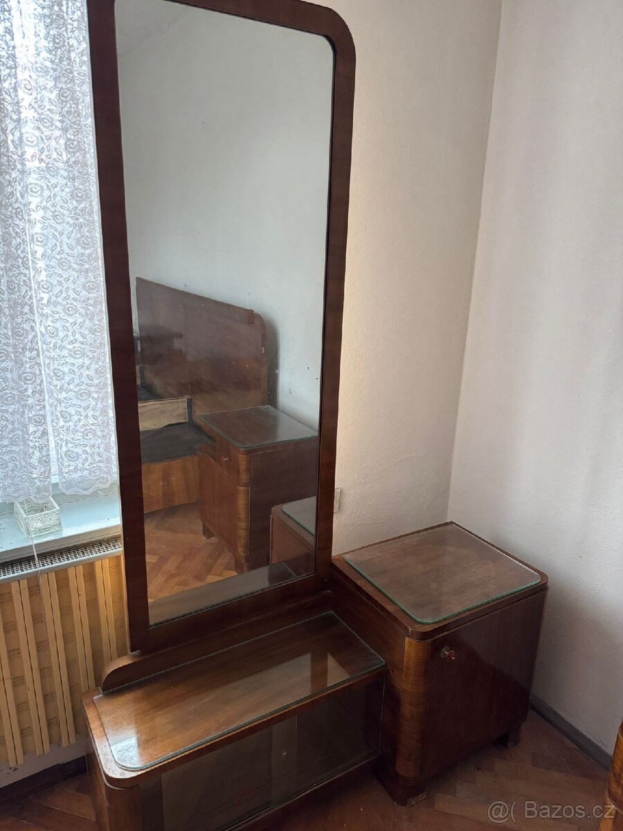 Ložnice asi 70 léta - 6