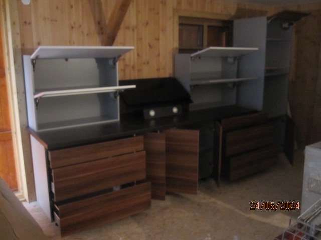 NOVA KUCHYN ORESI - 6