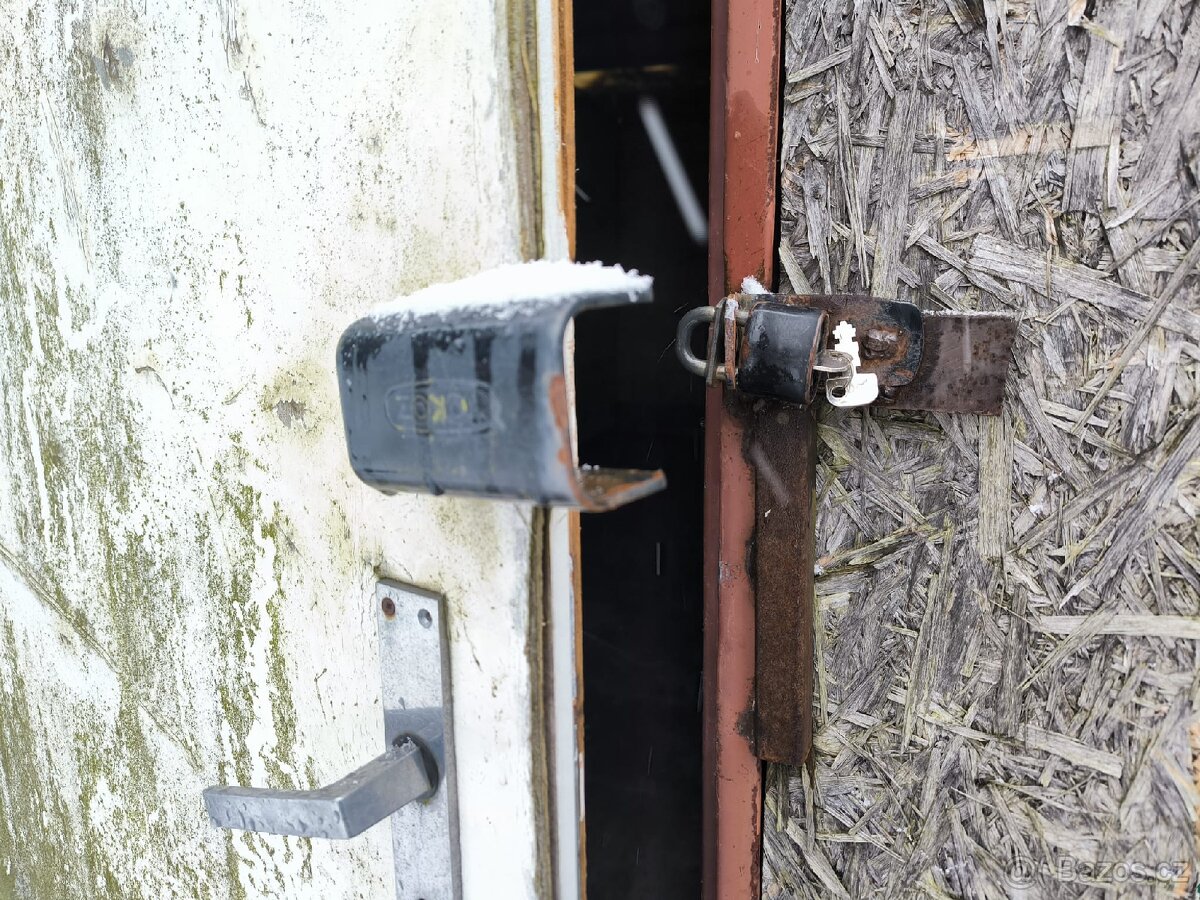 Stavební buňka/bouda/přístřešek 2,5 x 2,7 x 6 m - 6