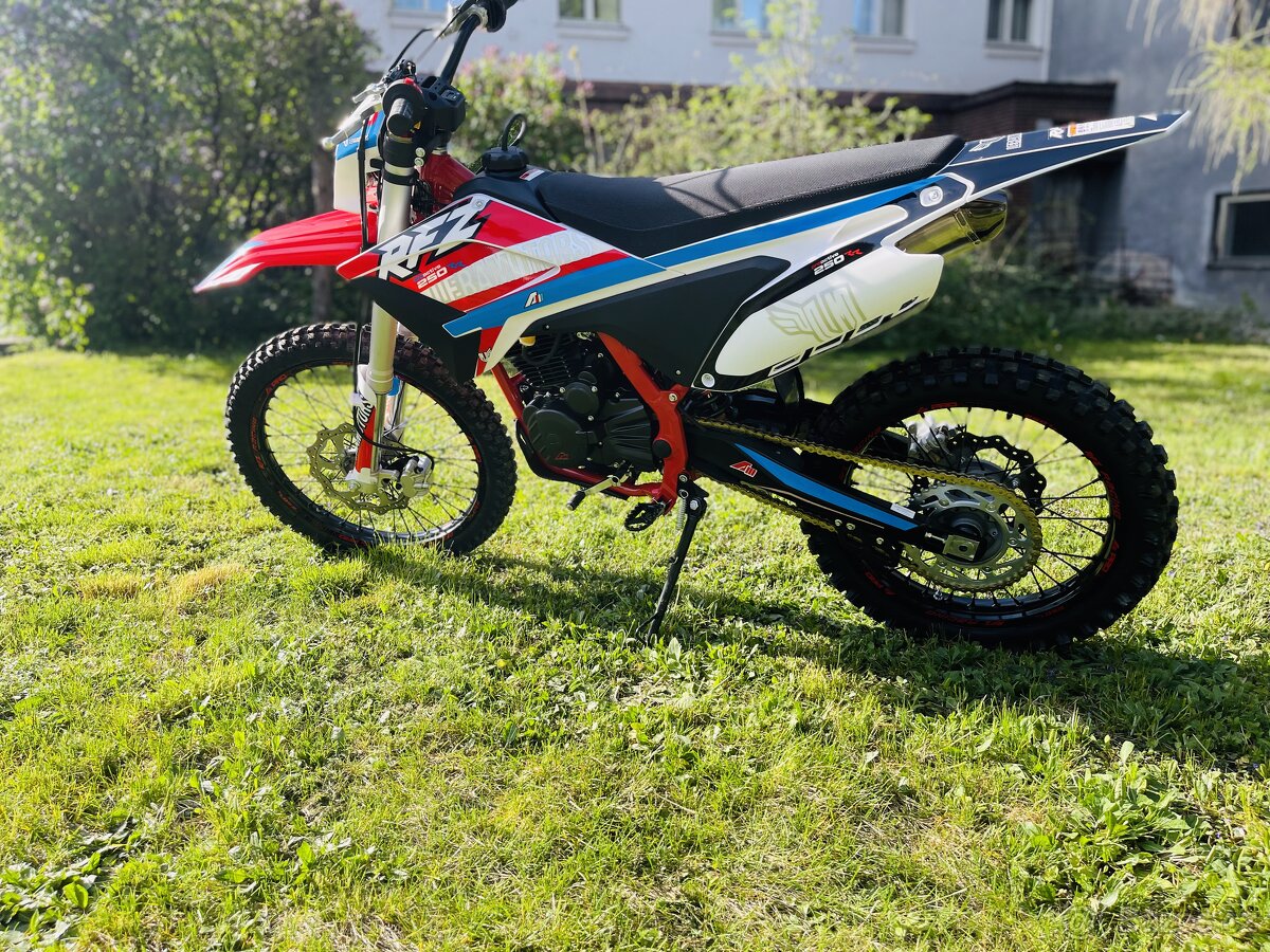 Pitbike Leramotors Thunder 250ccm, 21/18, červená - 6