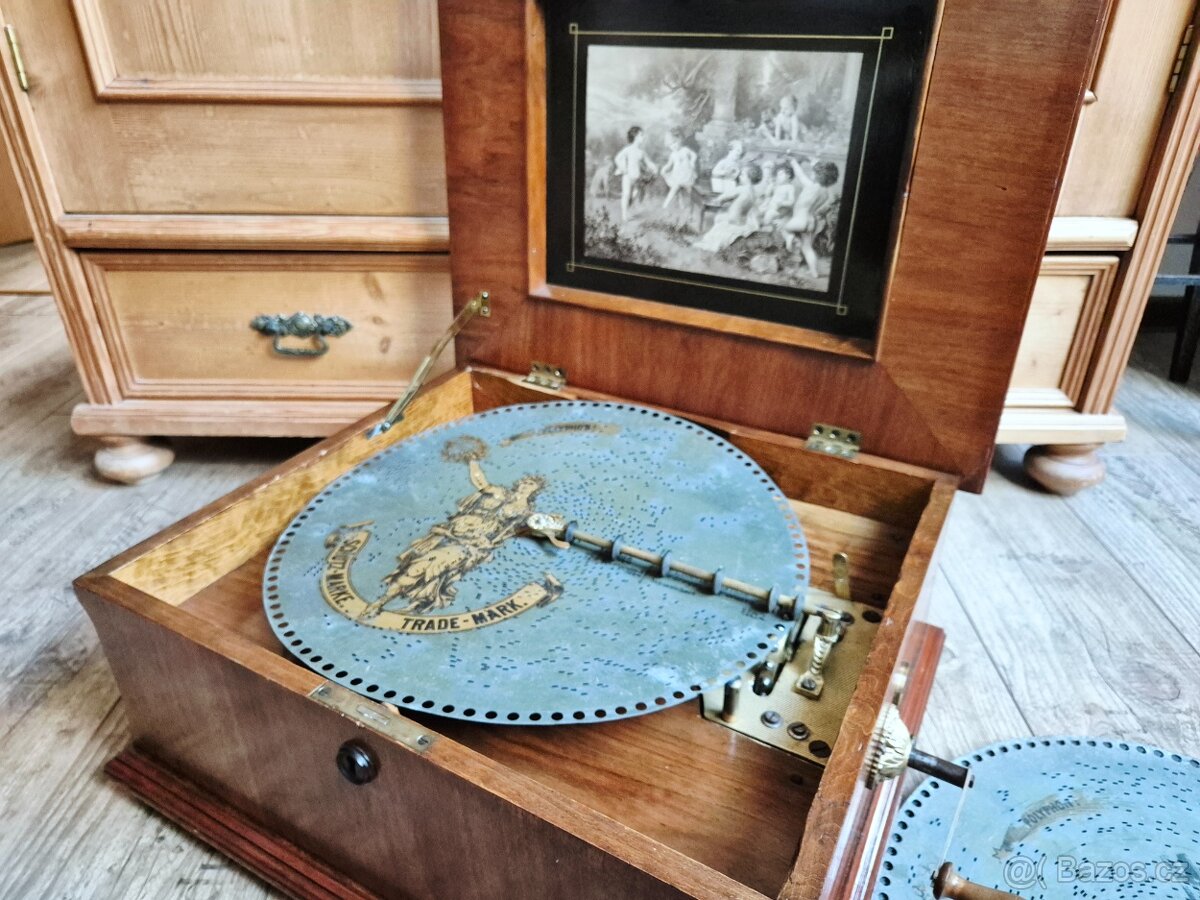 Starožitný hrací stroj Polyphon, 1895 - 6