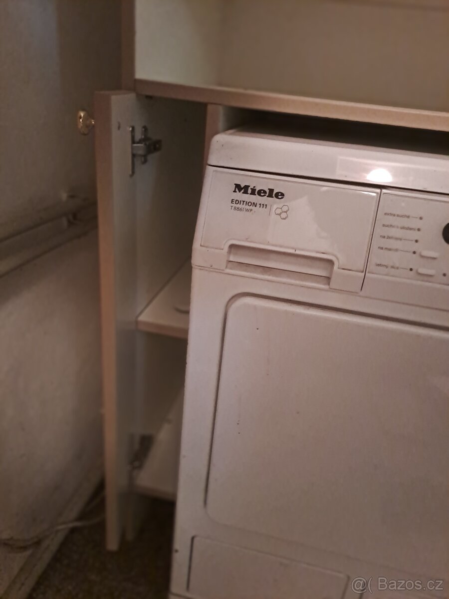 Skříň do koupelny - 6