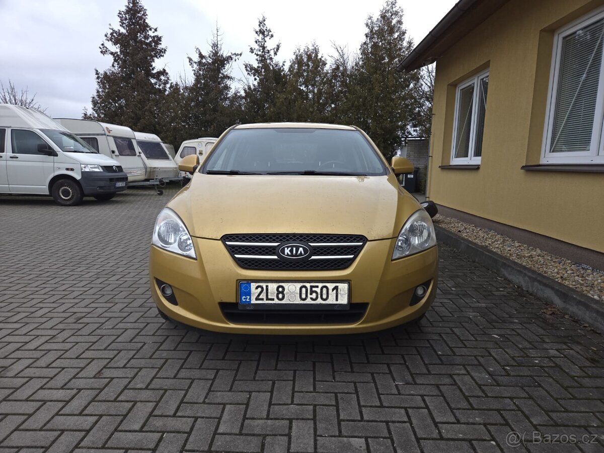 Kia Ceed, 1,6i klimatizace - 6