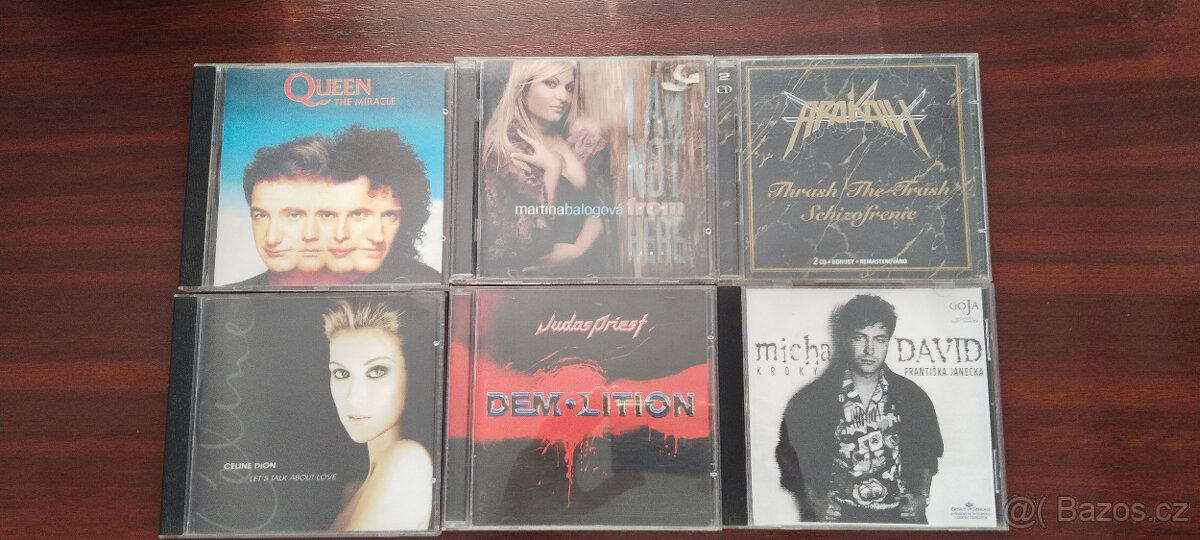 CD a DVD různých žánrů a ročníků. - 6