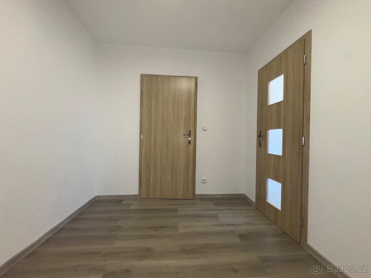 Prodej zrekonstruovaného bytu v Chomutově - 6