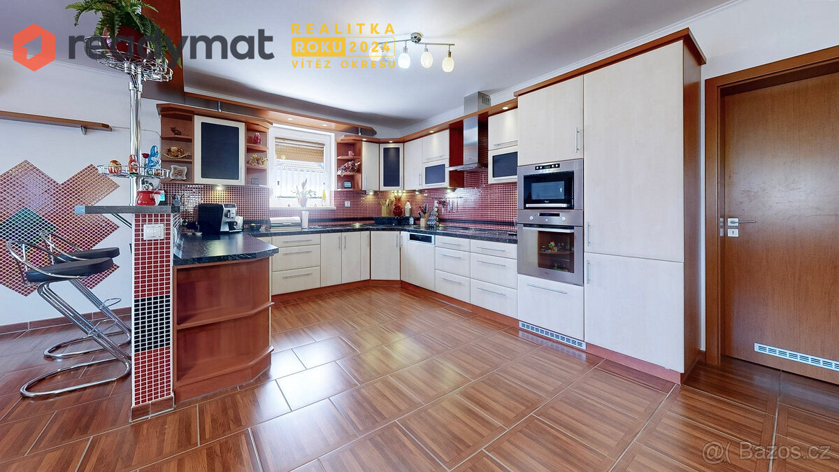 Prodej rodinného domu 6+kk, Loděnice - 6