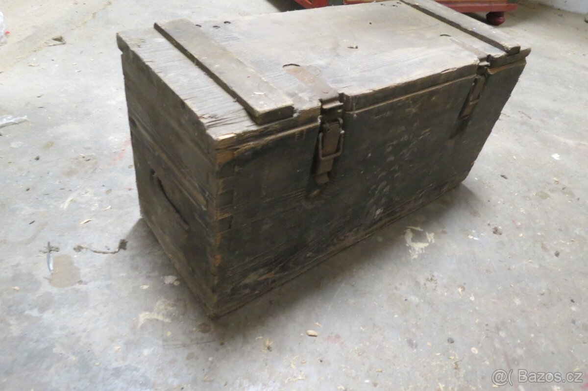 Stará vojenská bedna - 6