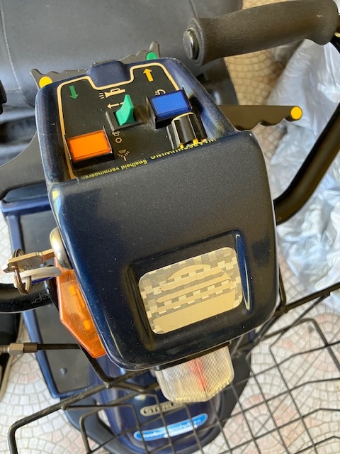 Elektrický vozík pro seniory - tříkolka - 6