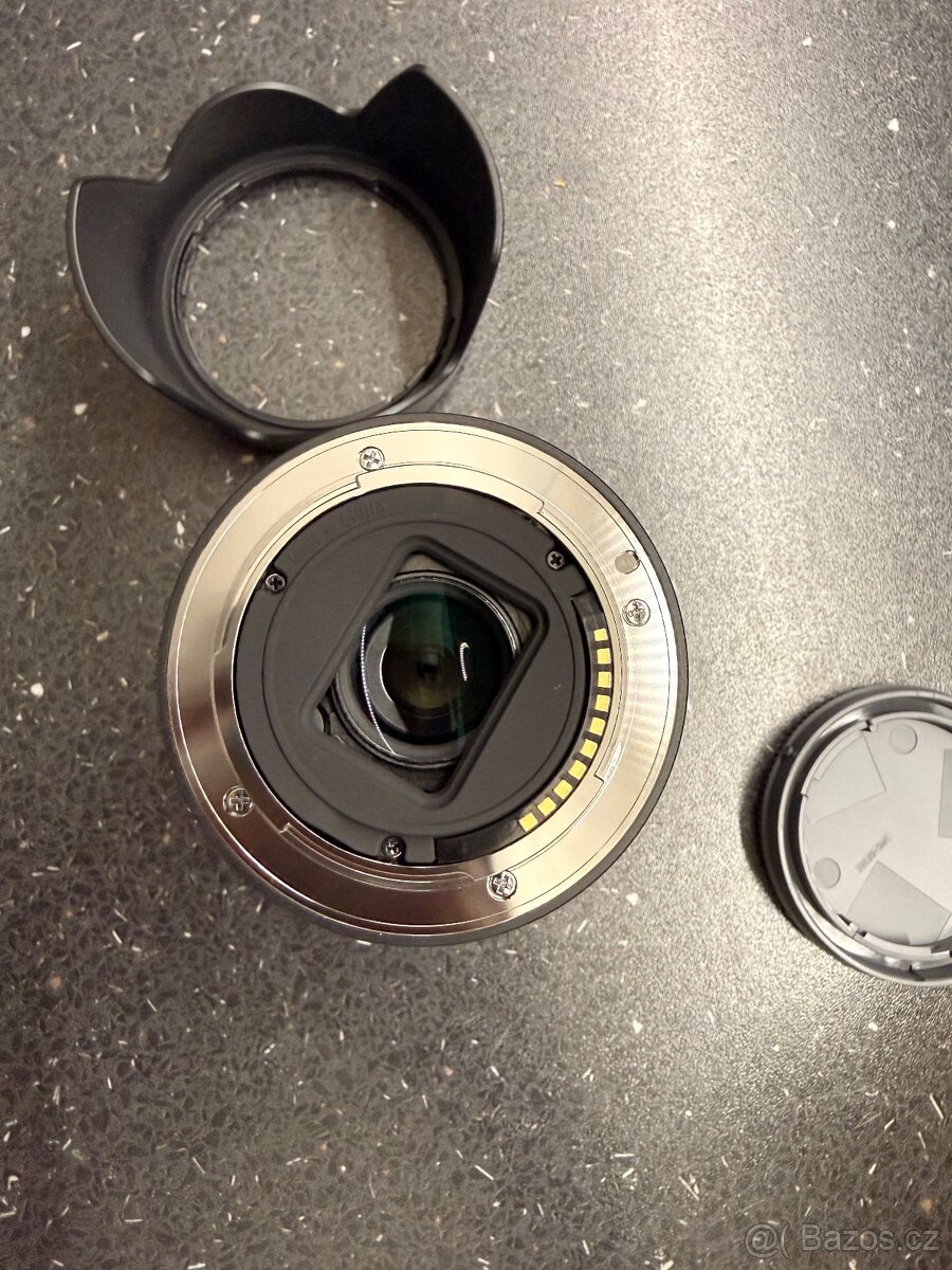 Objektiv Sony E 18-135mm f/3.5-5.6 OSS - 6