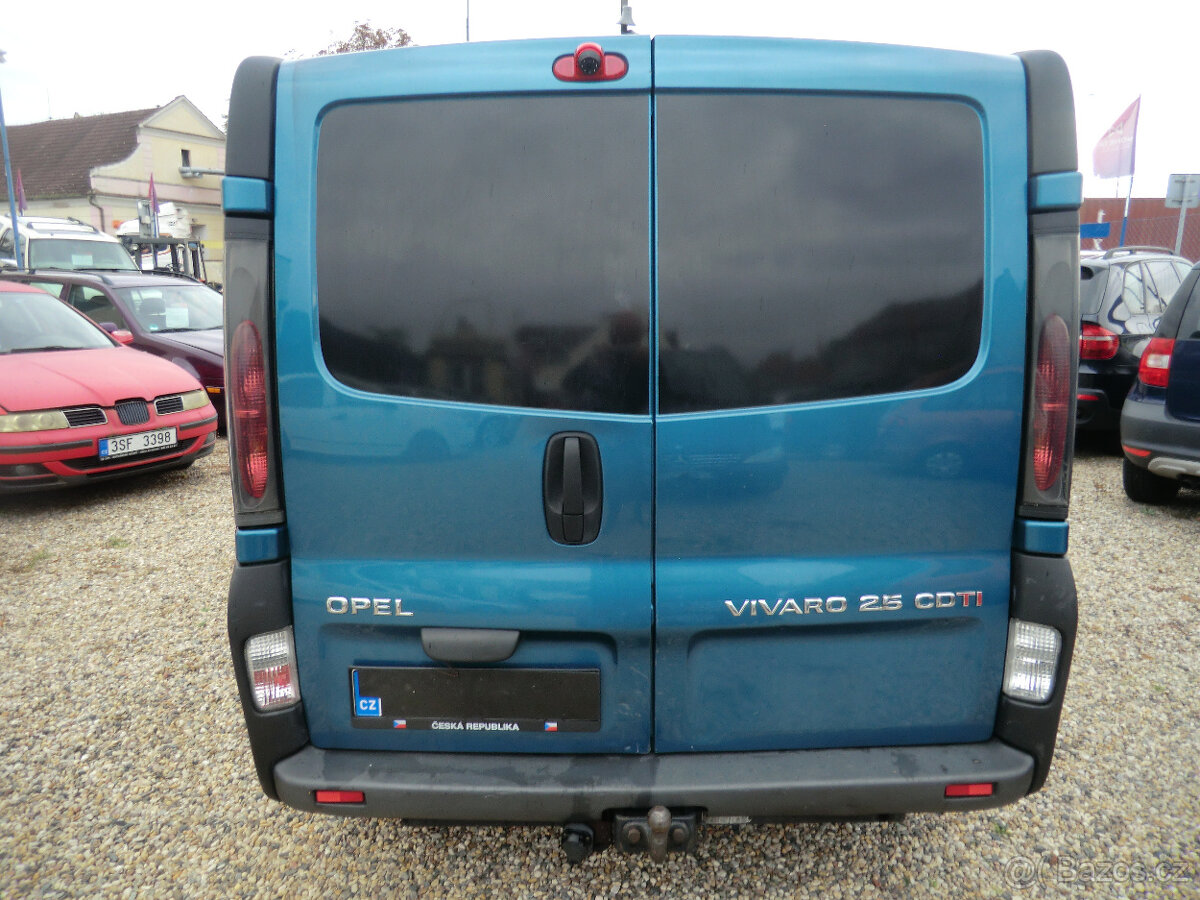 Opel Vivaro, 2.5CDTi 6 MÍST TAŽNÉ ZAŘÍZENÍ - 6