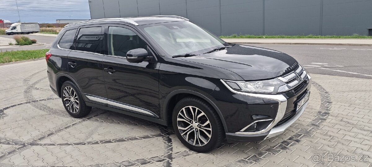 Mitsubishi Outlander 2.2DI-D automat - 6