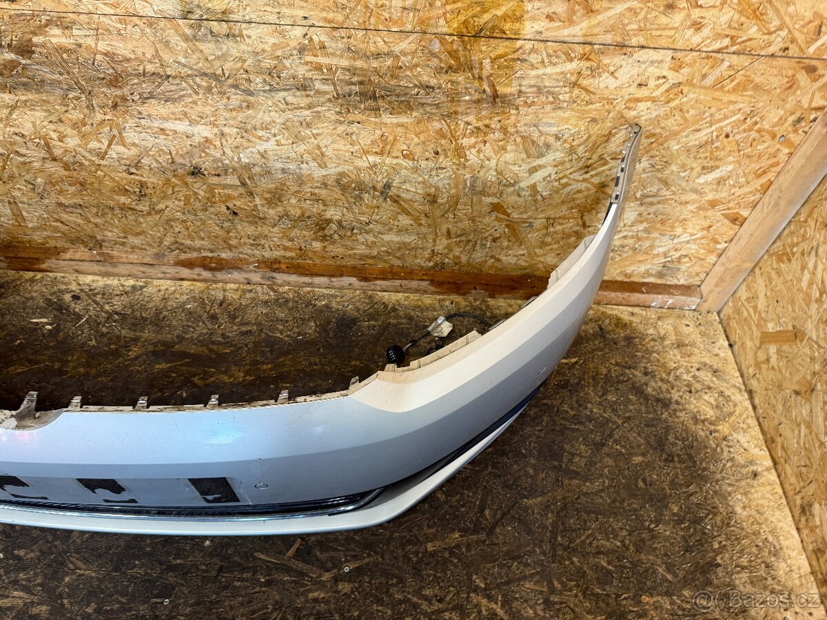 PŘEDNÍ NÁRAZNÍK VW TOURAN 1T3 LR7L - 6